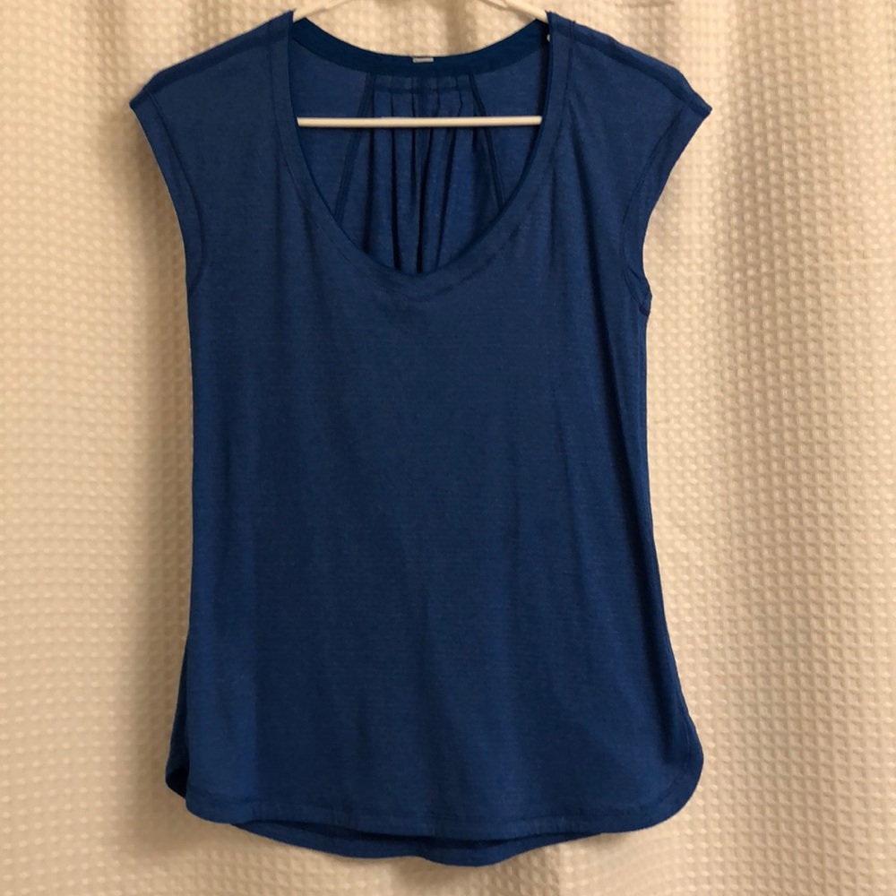 Lululemon 🍋 tee